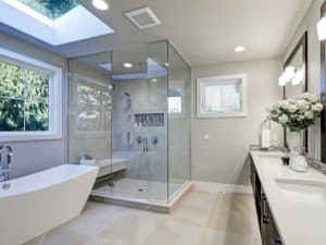 Ein modernes Badezimmer